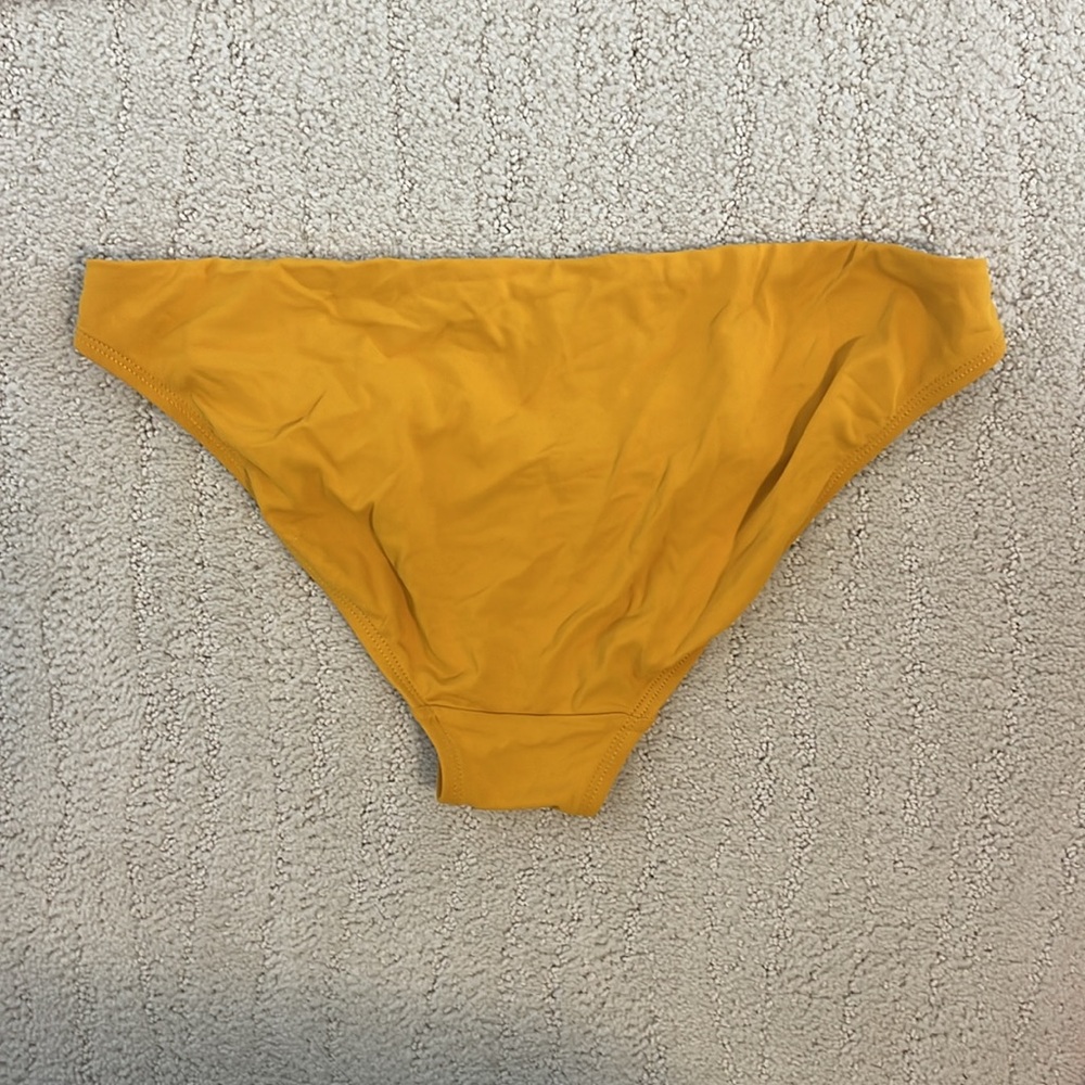 Robin Piccone bikini - Picture 6 of 8